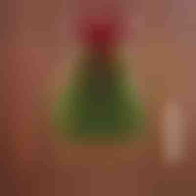 Ručno izrađena girlanda u obliku božićnog drvca | TREEWREATH